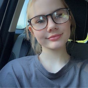 Meet your Posher, Karlee